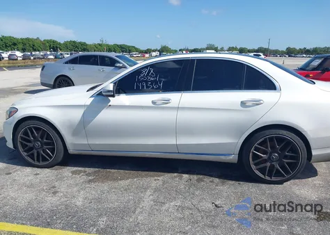 2016 Mercedes-Benz C 300 4Matic/Luxury 4Matic/Sport 4Matic from USA, damaged, VIN WDDWF4KB4GR143964